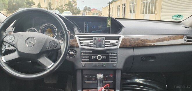 Mercedes E 220 2011, 250,000 km - 2.2 l - Bakı