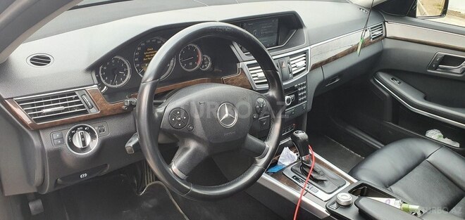 Mercedes E 220 2011, 250,000 km - 2.2 l - Bakı