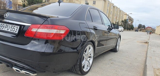 Mercedes E 220 2011, 250,000 km - 2.2 l - Bakı