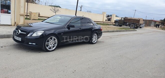 Mercedes E 220 2011, 250,000 km - 2.2 l - Bakı