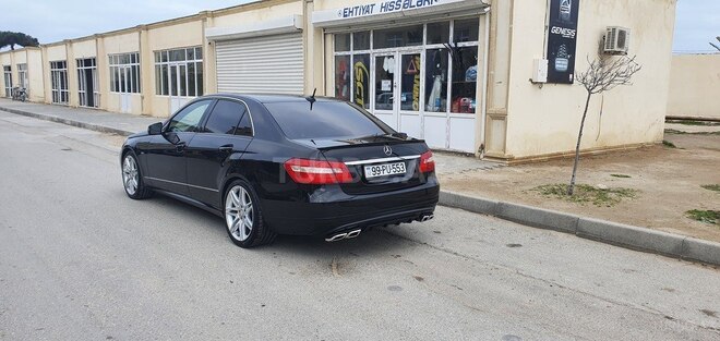 Mercedes E 220 2011, 250,000 km - 2.2 l - Bakı