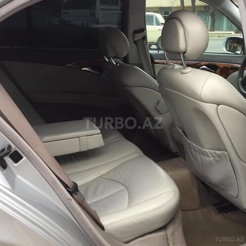 Mercedes E 240 2002, 242,000 km - 2.6 l - Bakı