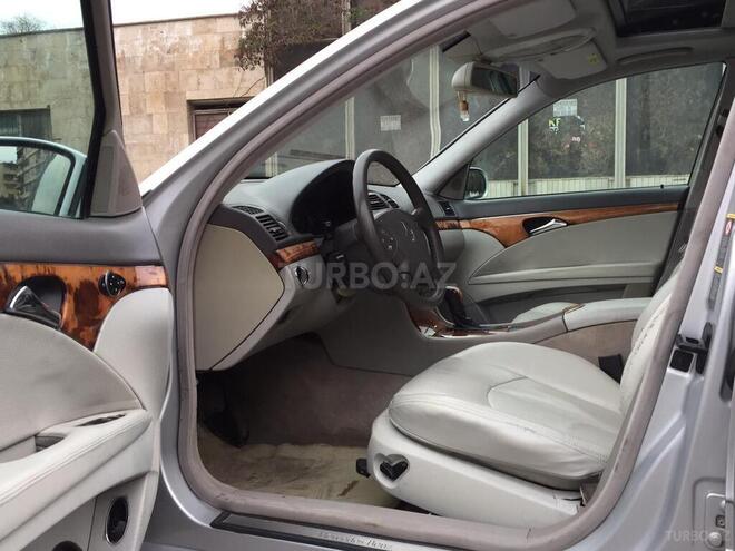 Mercedes E 240 2002, 242,000 km - 2.6 l - Bakı