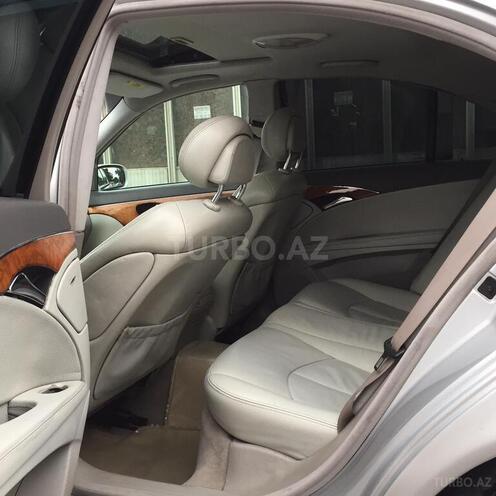 Mercedes E 240 2002, 242,000 km - 2.6 l - Bakı