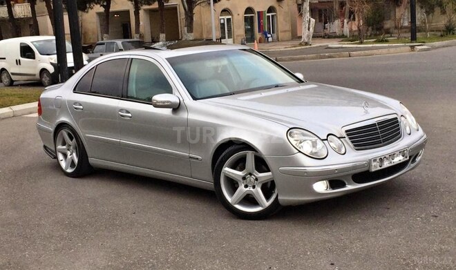 Mercedes E 240 2002, 242,000 km - 2.6 l - Bakı