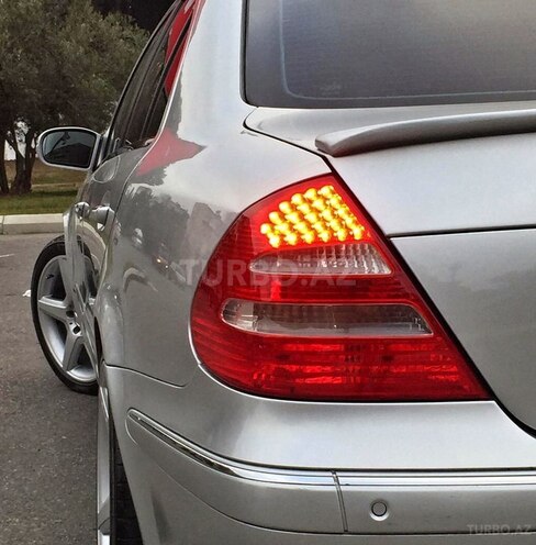 Mercedes E 240 2002, 242,000 km - 2.6 l - Bakı