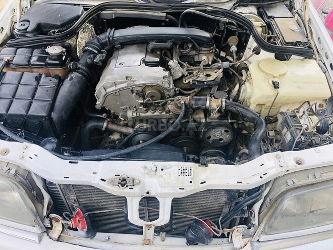 Mercedes C 180 1996, 355,000 km - 1.8 л - Bakı