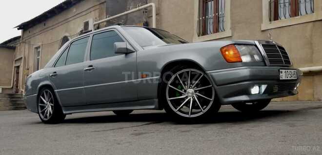 Mercedes E 220 1994, 494,000 km - 2.2 l - Bakı