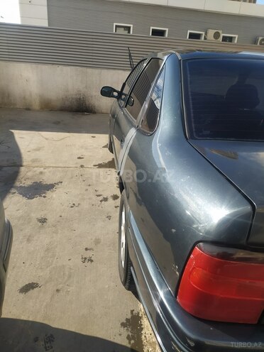 Opel Vectra 1993, 300,000 km - 1.7 л - Bakı
