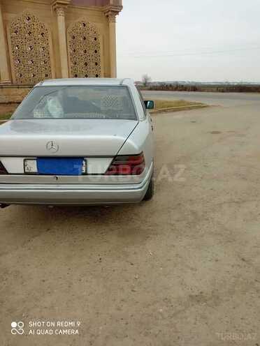 Mercedes E 200 1993, 962,325 km - 2.0 l - Masallı