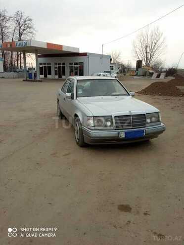 Mercedes E 200 1993, 962,325 km - 2.0 l - Masallı