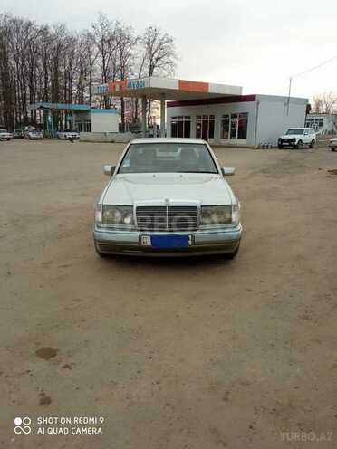 Mercedes E 200 1993, 962,325 km - 2.0 l - Masallı