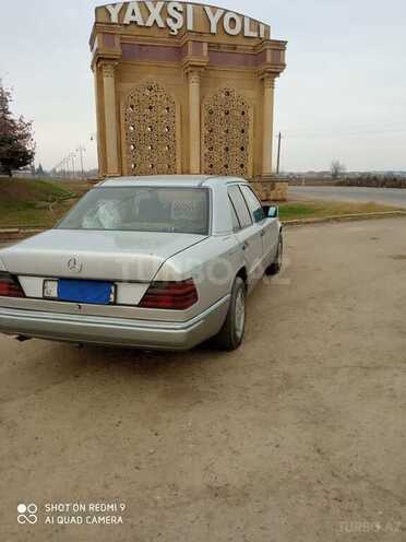 Mercedes E 200 1993, 962,325 km - 2.0 l - Masallı