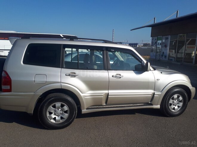 Mitsubishi Pajero 2003, 410,000 km - 2.8 l - Gəncə