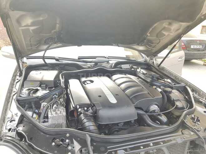 Mercedes E 220 2003, 266,000 km - 2.2 l - Bakı