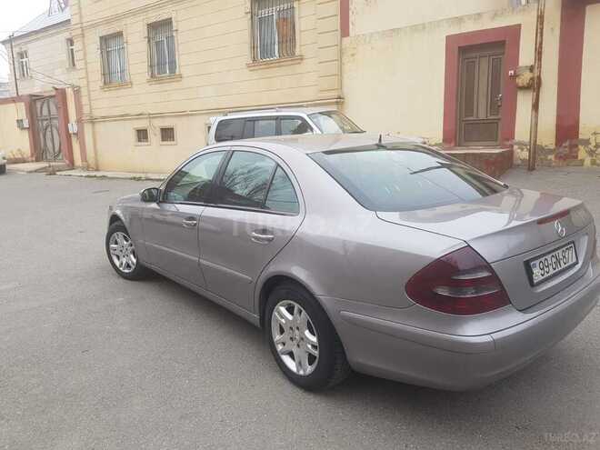 Mercedes E 220 2003, 266,000 km - 2.2 l - Bakı