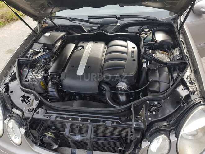 Mercedes E 220 2003, 266,000 km - 2.2 l - Bakı