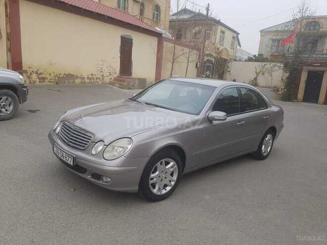Mercedes E 220 2003, 266,000 km - 2.2 l - Bakı
