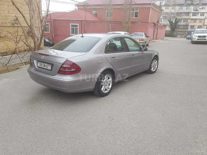 Mercedes E 220 2003, 266,000 km - 2.2 l - Bakı