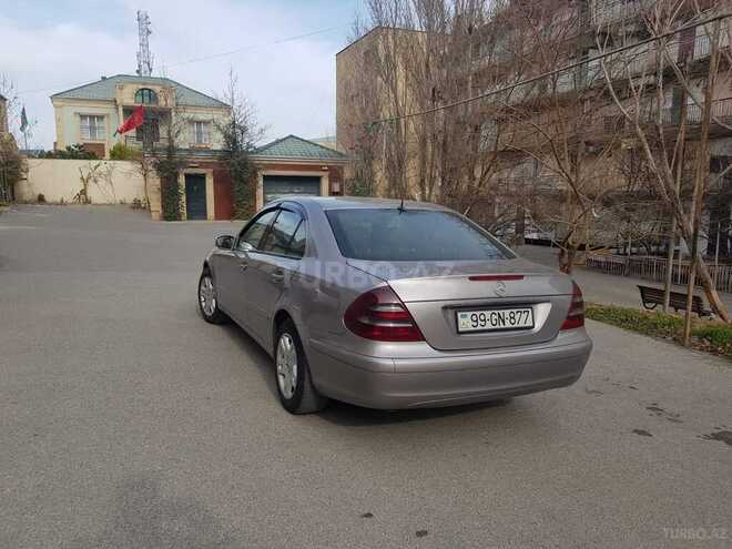 Mercedes E 220 2003, 266,000 km - 2.2 l - Bakı