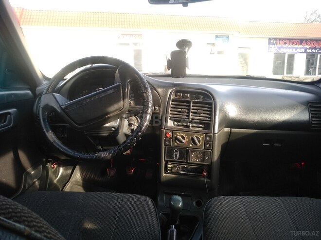 LADA (VAZ) 2110 2004, 316,000 km - 1.6 л - Qax