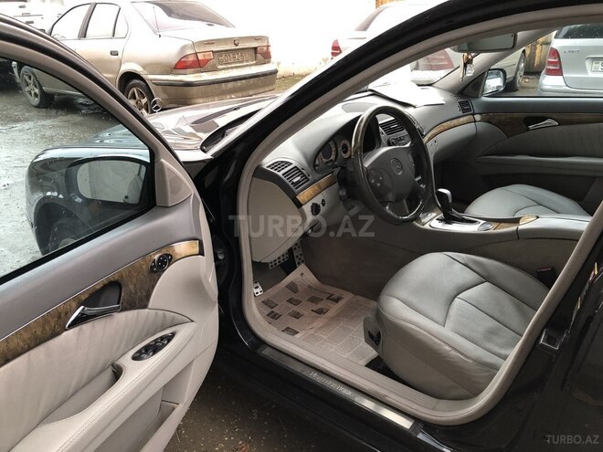 Mercedes E 240 2004, 298,700 km - 2.4 l - Bakı