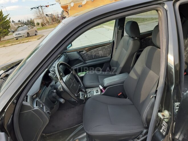Mercedes E 320 1998, 412,000 km - 3.2 l - Sumqayıt