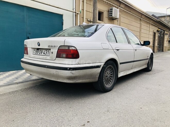 BMW 528 1998, 397,489 km - 2.8 l - Bakı