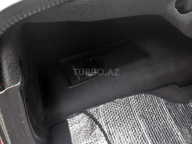 Mercedes E 240 2000, 186,100 km - 2.4 l - Bakı