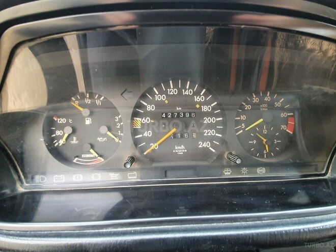 Mercedes E 250 1989, 427,396 km - 2.5 l - Sumqayıt