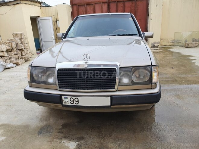 Mercedes E 250 1989, 427,396 km - 2.5 l - Sumqayıt