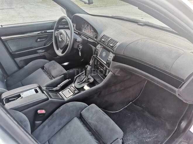 BMW 525 2000, 233,000 km - 2.5 l - Bakı