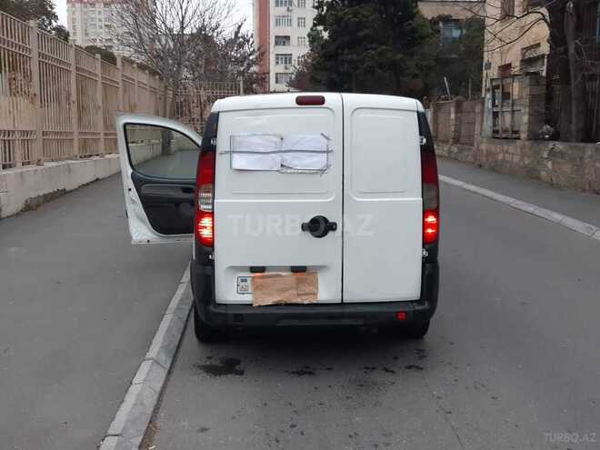 Fiat Doblo 2006, 307,000 km - 1.9 l - Bakı