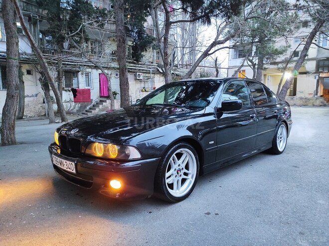 BMW 525 2002, 325,000 km - 2.5 l - Bakı