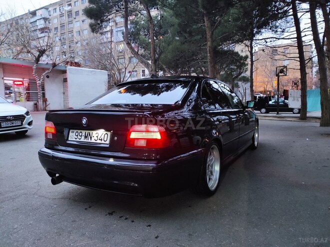 BMW 525 2002, 325,000 km - 2.5 l - Bakı