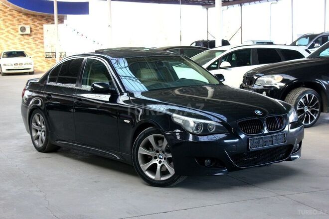 BMW 545 2005, 256,000 km - 4.4 l - Gəncə
