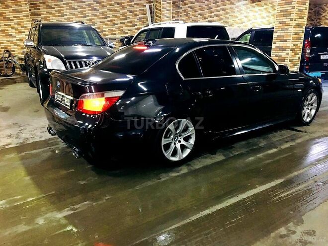 BMW 545 2005, 256,000 km - 4.4 l - Gəncə