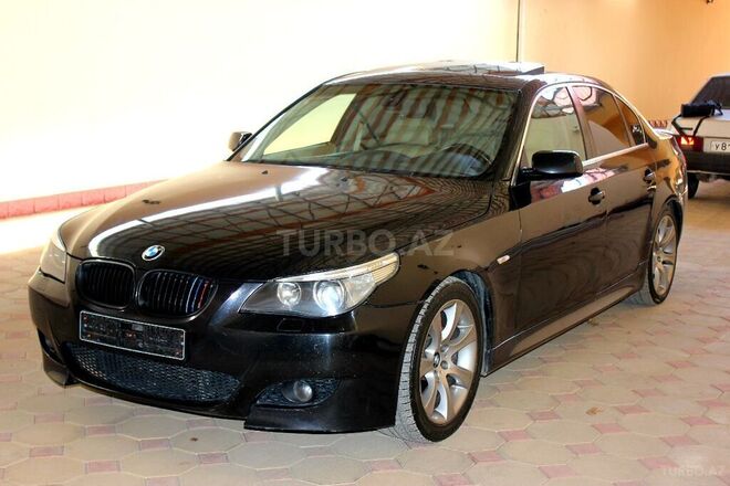 BMW 545 2005, 256,000 km - 4.4 l - Gəncə
