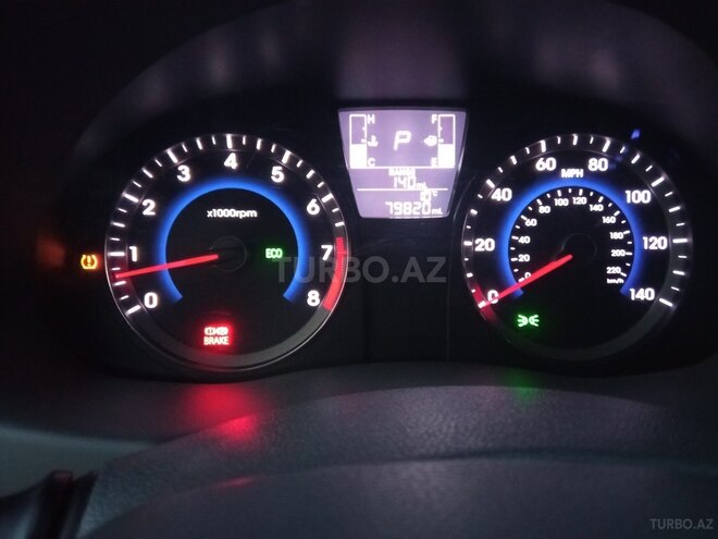 Hyundai Accent 2015, 79,820 km - 1.6 л - Bakı