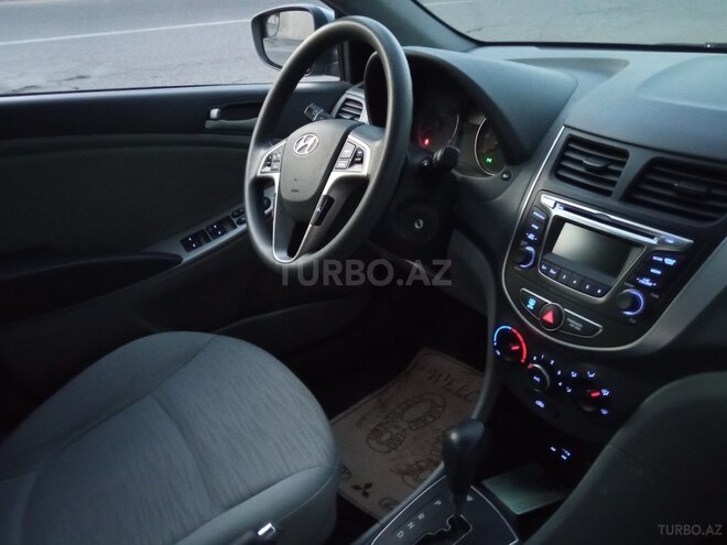 Hyundai Accent 2015, 79,820 km - 1.6 л - Bakı