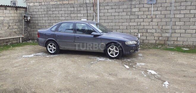 Opel Vectra 1996, 240,000 km - 2.0 l - Bakı
