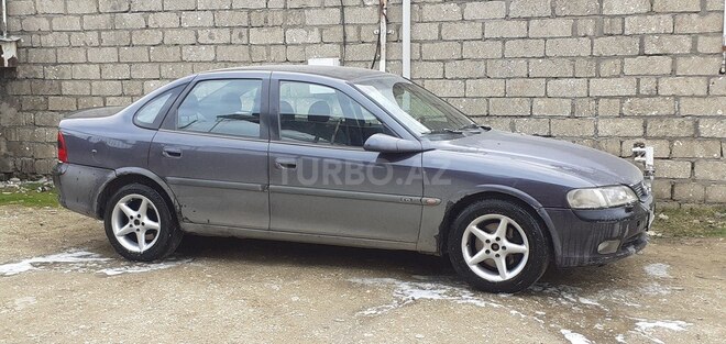 Opel Vectra 1996, 240,000 km - 2.0 l - Bakı