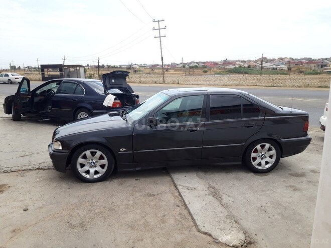 BMW 316 1993, 402,000 km - 1.6 л - Bakı