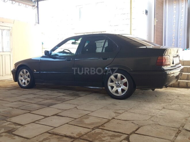 BMW 316 1993, 402,000 km - 1.6 л - Bakı