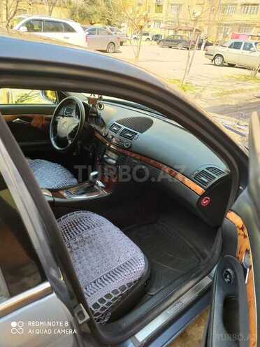 Mercedes E 220 2002, 301,236 km - 2.2 l - Bakı