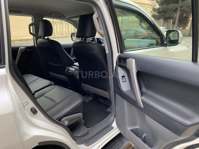 Toyota Prado 2012, 133,777 km - 2.7 l - Bakı