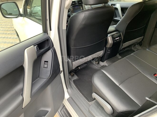 Toyota Prado 2012, 133,777 km - 2.7 l - Bakı