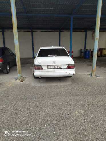 Mercedes E 200 1988, 234,543 km - 2.0 l - Sumqayıt