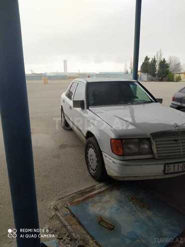 Mercedes E 200 1988, 234,543 km - 2.0 l - Sumqayıt