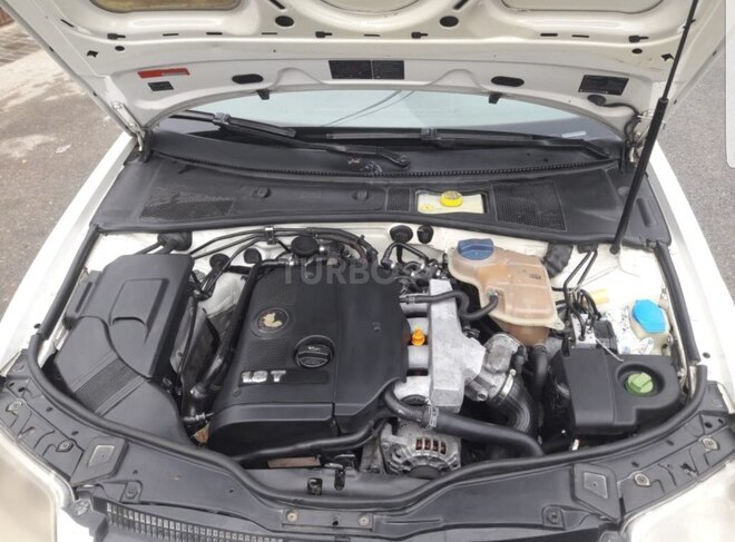 Volkswagen Passat 2002, 210,000 km - 1.8 л - Bakı
